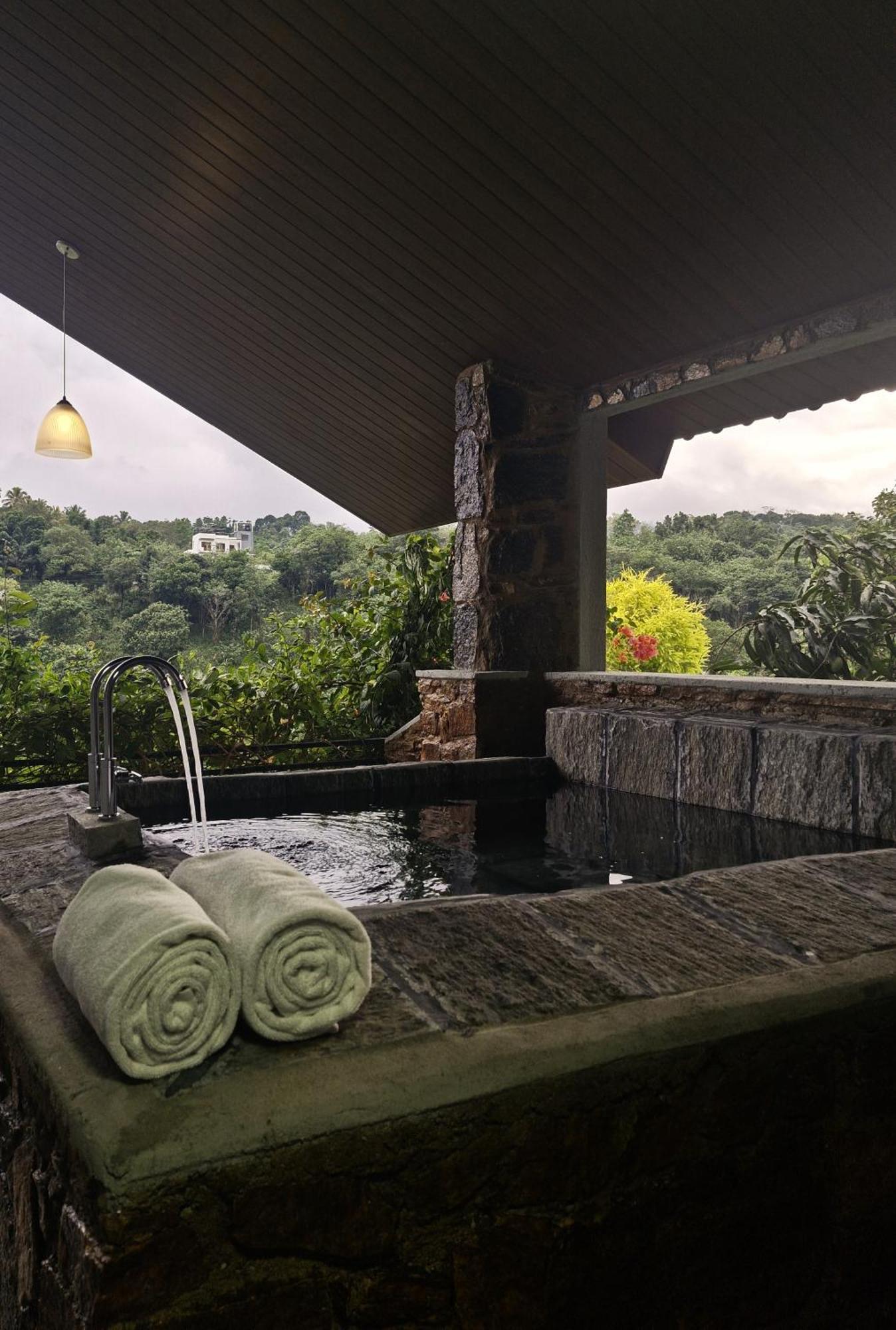 Kandy Victoria Eco Resort 외부 사진