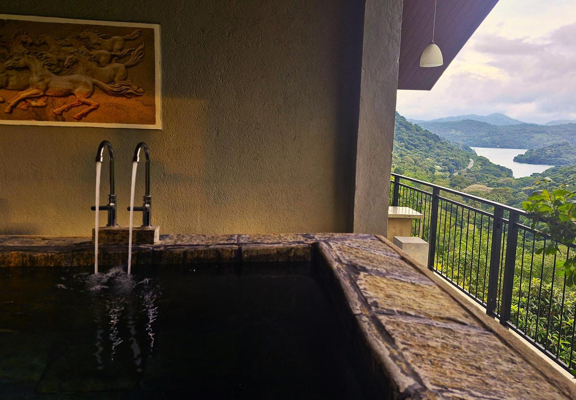 Kandy Victoria Eco Resort 외부 사진